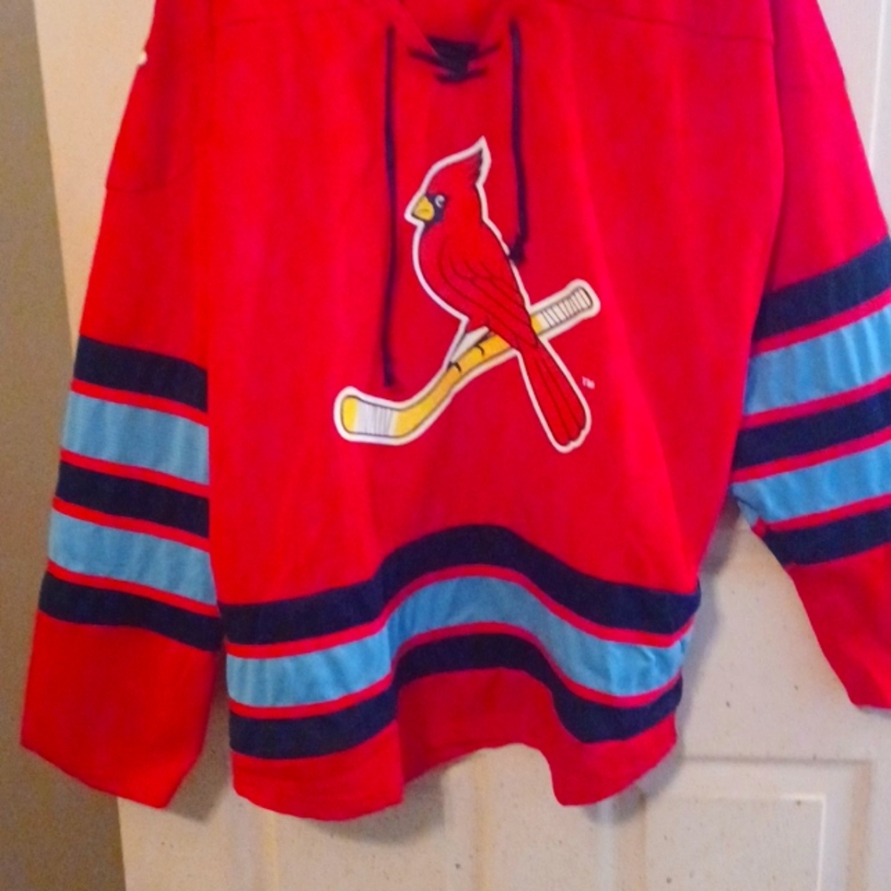 Red Cardinals hockey sweater jersey